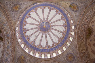 Turkey, Istanbul, Sultanahmet Camii Blue Mosque interior detail of the domed ceiling. 
Photo :