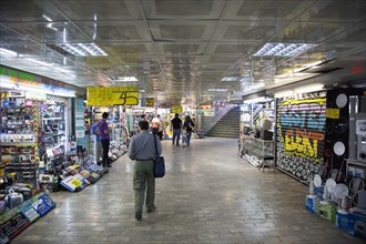 Turkey, Istanbul, Karakoy Galata electrical stores in underpass. 
Photo : Stephen Rafferty
