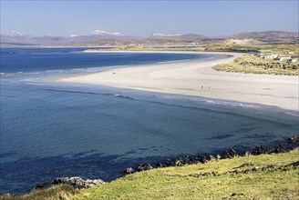 Ireland, County Donegal, Gweebarra Bay, View over beach from Narin. 
Photo : Hugh Rooney