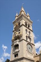Italy, Sicily, Piazza Del Duomo, Messina Cathedral clock tower. 
Photo : Mel Longhurst