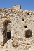 Italy, Sicily, Taormina, Castelmola Castle A doorway in the wall. 
Photo : Mel Longhurst