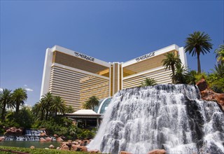 USA, Nevada, Las Vegas, The Mirage Hotel and volcano. 
Photo : Chris Penn