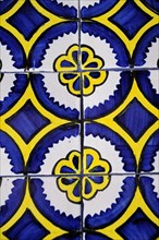 Mexico, Bajio, Queretaro, Blue white and yellow talavera tile detail. Photo : Nick Bonetti