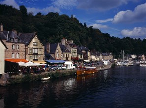 France, Bretagne, Cotes d Armor, Medieval market town of Dinan with houses and restaurants