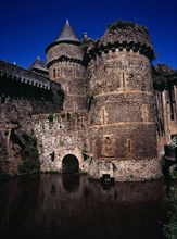 France, Bretagne, Ille-et-Vilaine, Fougeres. Defensive walls and towers of the chateau dating from