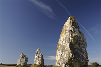 France, Brittany, Lagatjar, Alignment de Lagatjar standing stones near Cameret-sur-Mer. Photo : Bob
