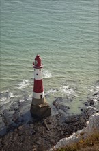 England, East Sussex, Beachy Head, Lighthouse seen from the cliff top. Photo : Stephen Rafferty