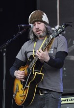 Music, Strings, Guitars, Badly Drawn Boy  Damon Gough performing at the 2011 Cropredy Festival.