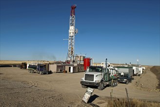 Canada, Alberta, Del Bonita, CanElson Drilling Inc of Calgary fracking for tight shale oil in a
