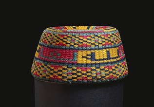 Quilted cotton hat with coloured silk