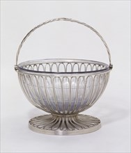 Sheffield plate bowl with glass liner, by Roberts, Cadman & Co. England, 1800-50