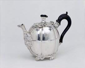 Teapot.Rococo style. The Hague, Netherlands, c.1750