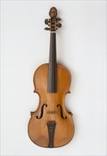 Violin, front attributed to Barak Norman, back attributed to Ralph Agutter. London, England