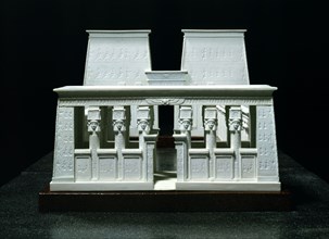 Manufacture de Sèvres, Petit temple du service egyptien