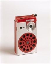 Radio fabriquée par Sharp, Japon