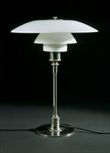 Table lamp, by Poul Hennigsen. Copenhagen, Denmark, 20th century