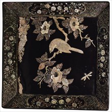 Square tray with Bird on a Flowering Branch. China, 16th century