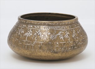 Bowl, made by Turanshah. Iran, 14th century