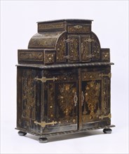 Cabinet. London, England, early 17th century