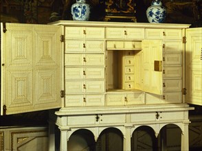 Cabinet on stand. England and The Netherlands, late 17th century