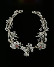 Wreath necklace or tiara. Western Europe, early 19th century. Londres, Victoria & Albert Museum