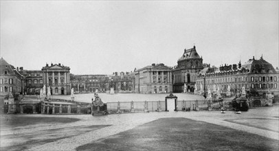 Bisson Frères, Versailles castle, entry gates (Place d'Armes)