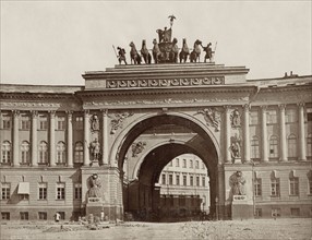 Russia, Triumph arch of the General Staff Headquarters in St. Petersburg