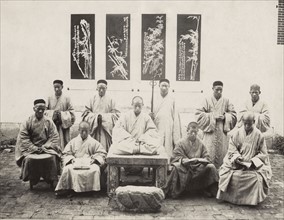 Chine, groupe de prêtres ou moines