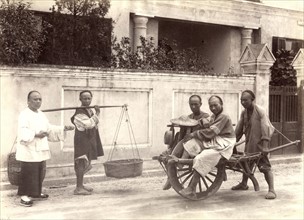 China, wheelbarrow transport and pedlars