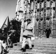 Marshal Montgomery in Beauvais (September 1944)
