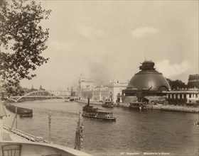 Paris. 1900 World Exhibition. The Pavillon du Creusot, the Palais des Armées de terre et de mer annexe.