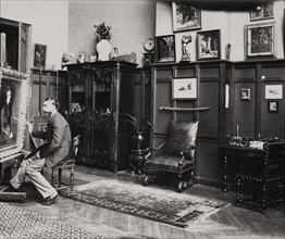 Albert Pierre Dawant dans son atelier