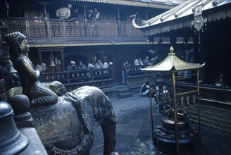 La Cour du Temple Doré (XVe siècle), Place Durbar, Patan, Népal.