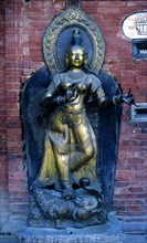 Statue en bronze réprésentant une Déesse hindou, Népal, Inde.