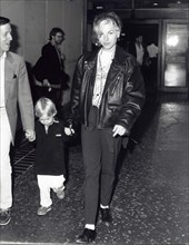 Entertainment News - May 24, 1989