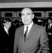 S Eng Soccer Team Coach