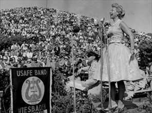 Dinah Shore