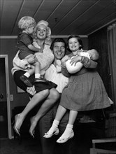Jayne Mansfield and family