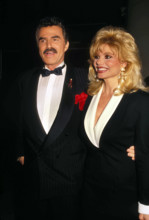 BURT REYNOLDS with LONI ANDERSON in 1992. (Credit Image: © Globe Photos/ZUMAPRESS.com)