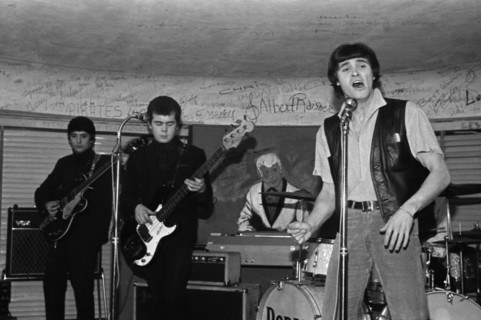 Le Bobbie Clarke Noise, 1964