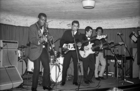 Rock band performing at the Golf-Drouot, 1964