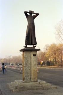 Sculpture "Der Rufer" de Gerhard Marcks, à Berlin