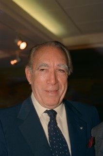 Anthony Quinn, 1990
