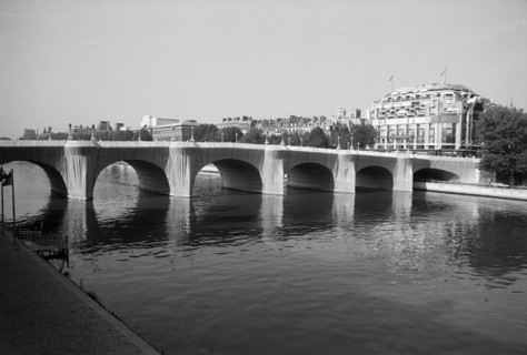 The Pont Neuf Wrapped, 1985