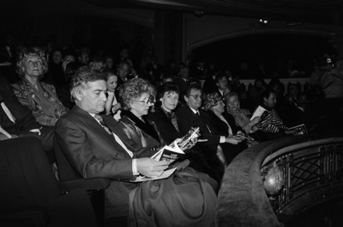 Première de la pièce de théâtre "La Répétition (ou l'Amour puni)" au théâtre Edouard VII à Paris, 1986