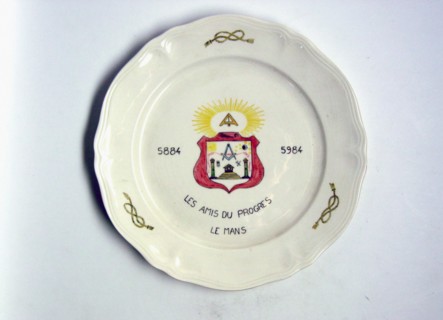 Faience plate with Masonic decoration.