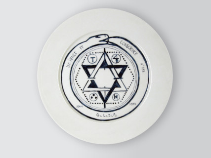 Faience plate with Masonic decoration.