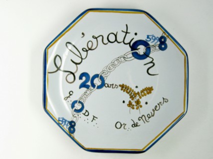 Faience plate.