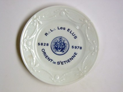 Porcelain plate.