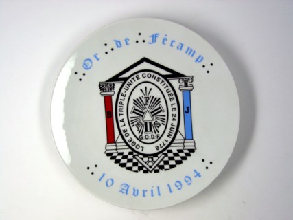 Porcelain plate.